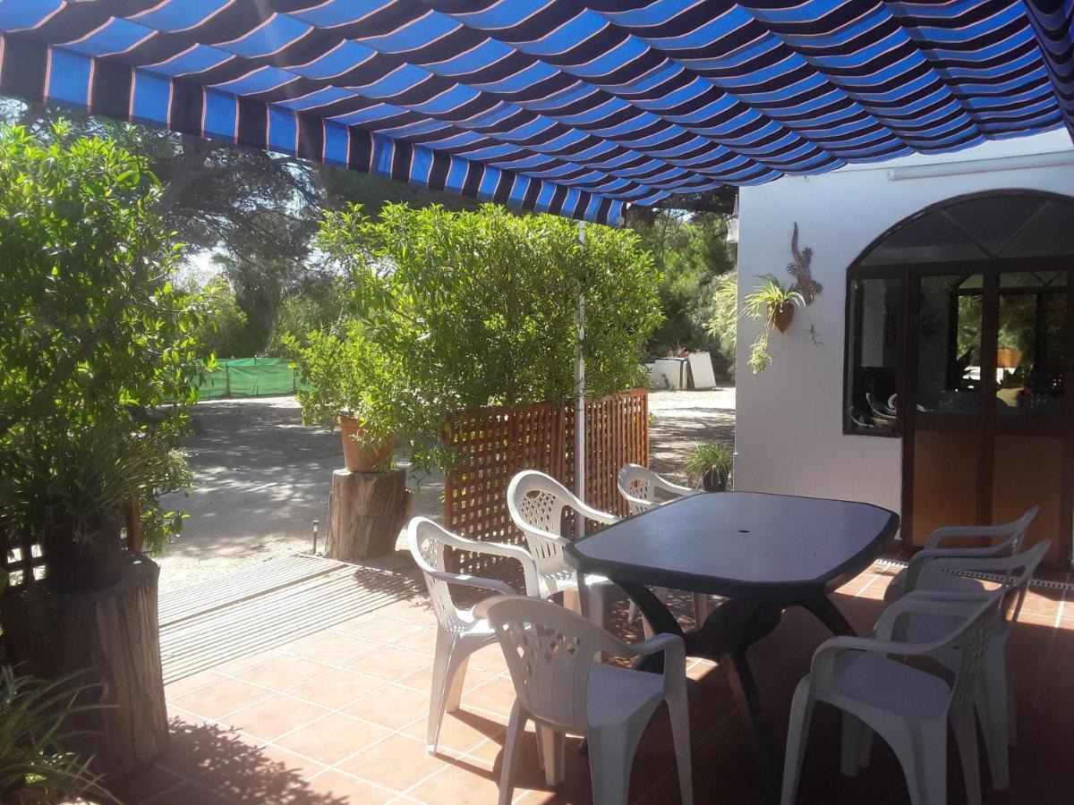En Finca Las Dunas Dos Chalets Con Jacuzzis En Primera Linea De Playa , Uno De 4 Dormitorios Y Otro De 2 Dormitorios, Llama Al Seiscientos Veintisiete Cuatrocientos Diecisiete Trescientos Noventa Y Ocho Rota Exterior foto