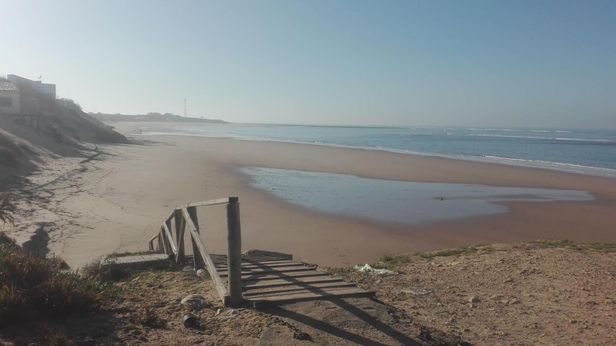 En Finca Las Dunas Dos Chalets Con Jacuzzis En Primera Linea De Playa , Uno De 4 Dormitorios Y Otro De 2 Dormitorios, Llama Al Seiscientos Veintisiete Cuatrocientos Diecisiete Trescientos Noventa Y Ocho Rota Exterior foto