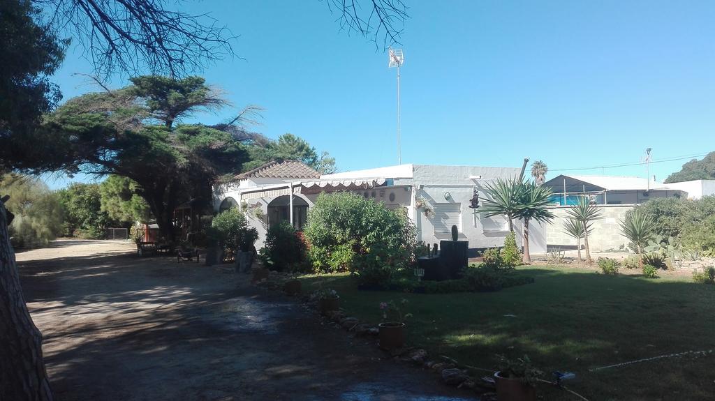 En Finca Las Dunas Dos Chalets Con Jacuzzis En Primera Linea De Playa , Uno De 4 Dormitorios Y Otro De 2 Dormitorios, Llama Al Seiscientos Veintisiete Cuatrocientos Diecisiete Trescientos Noventa Y Ocho Rota Exterior foto